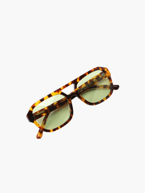 Síomha - Elegant Sunglasses