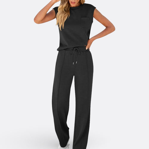 Orlagh - Casual Set in Soft Lounge Fabric