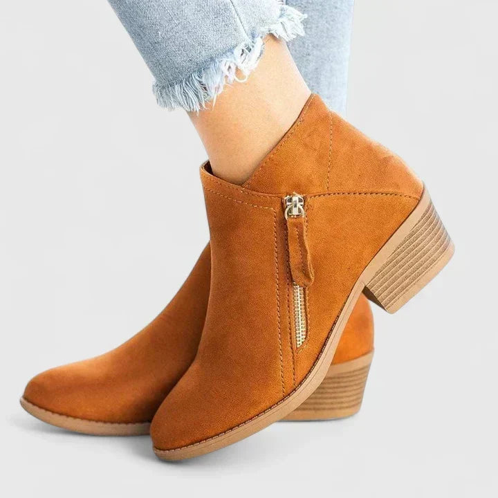 Fíona - Orthopedic Boots