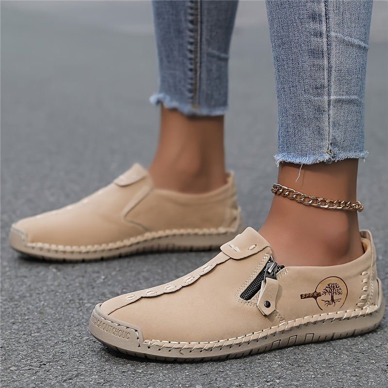 Líadan - Comfort Runners with Zipper