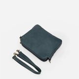 Croía - Sleek Three-Layer Crossbody Bag