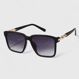 Deirdre - Elegant Sunglasses