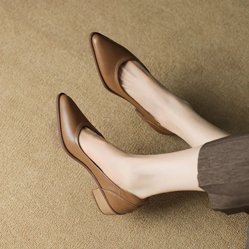 Treasa - Mid-Heel Shoes