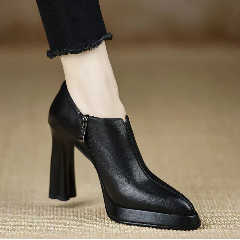 Orlagh - Elegant Pumps