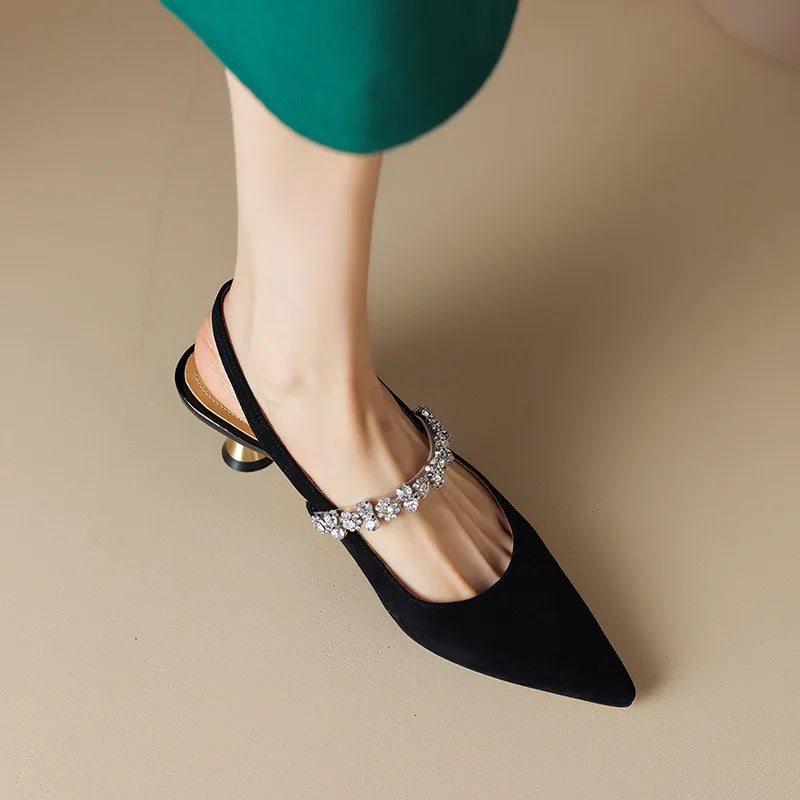 Eithne - Refined Pumps