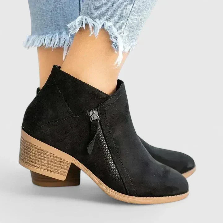 Fíona - Orthopedic Boots