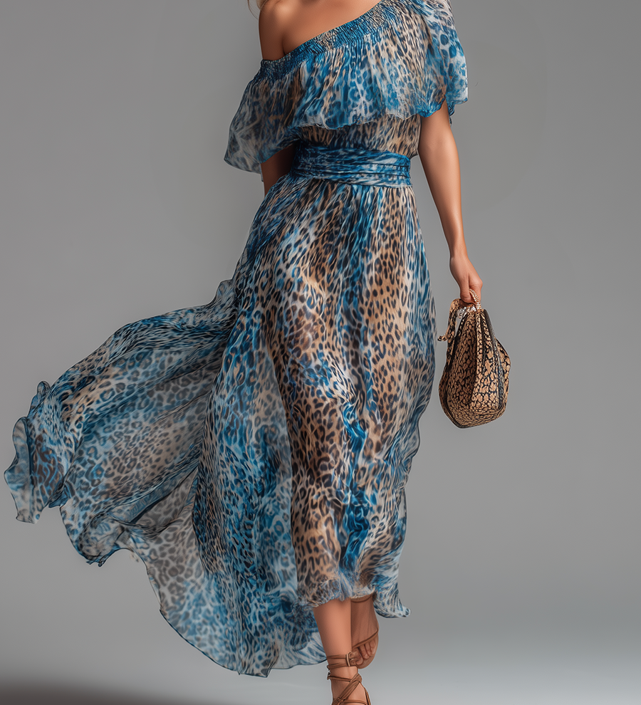 Gormlaith - Long dress with leopard print and bare shoulders