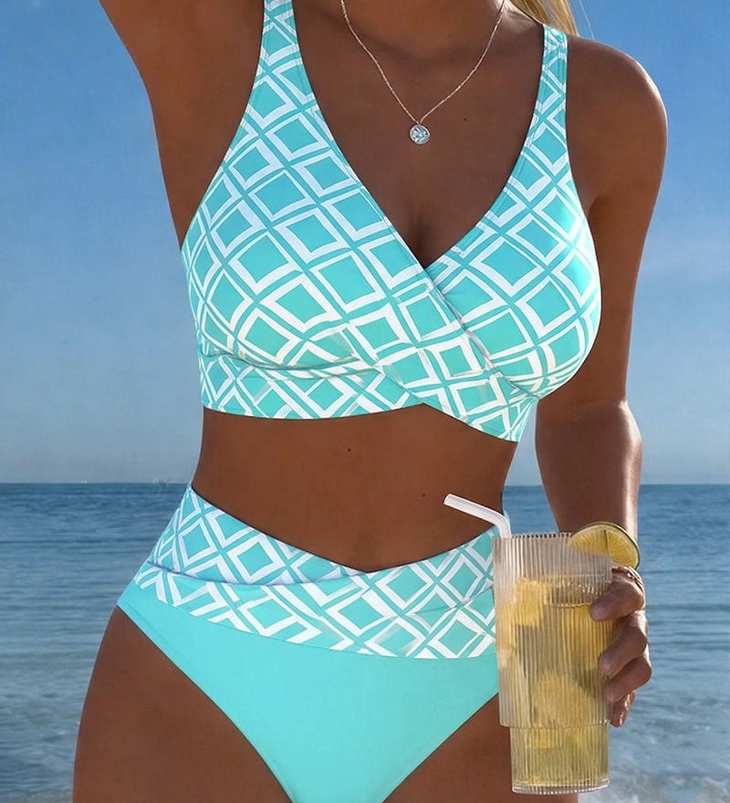 Ríona - Two-Piece Bikini with Cut-Out Bra and Diamond Pattern