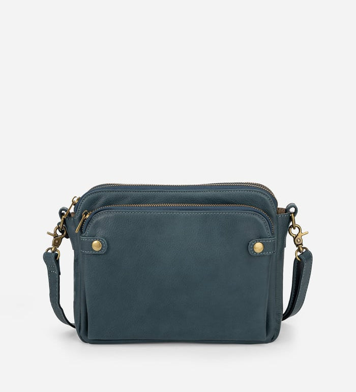 Croía - Sleek Three-Layer Crossbody Bag