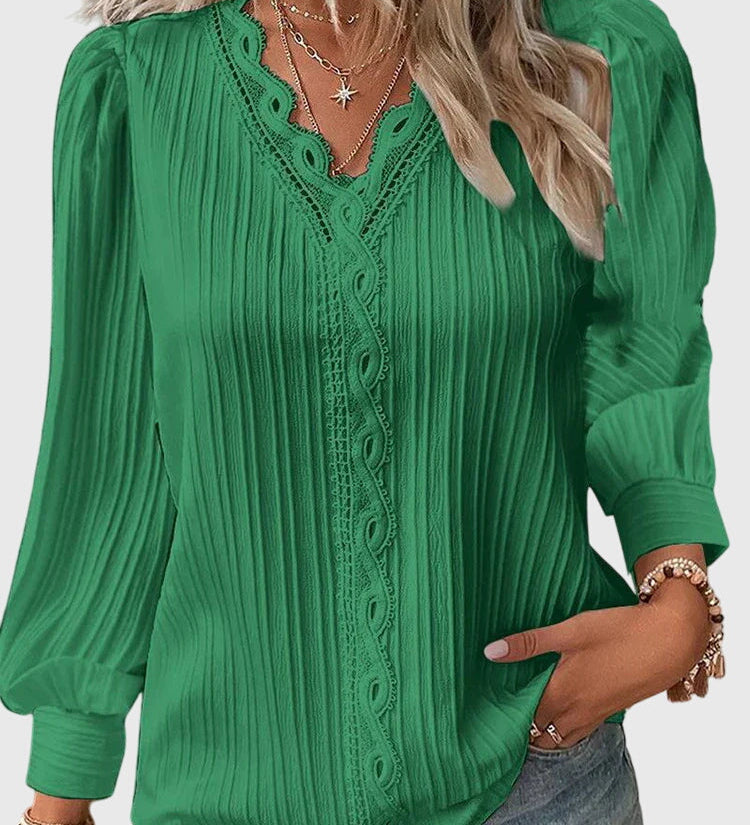 Órlaith - Elegant Pullover Blouse
